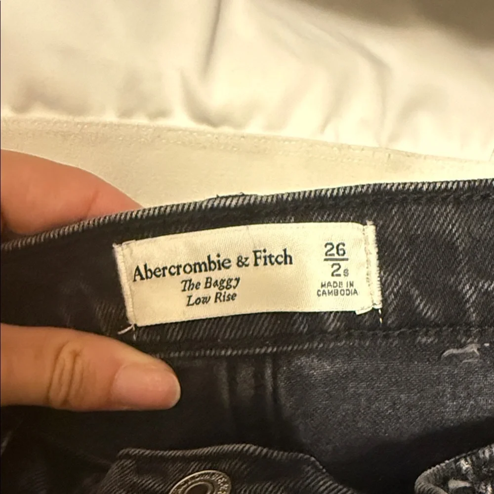 Abercrombie & Fitch low rise Baggy Jeans - Picture 2 of 4